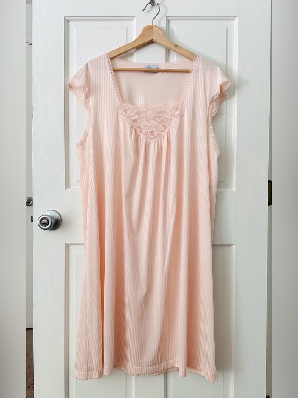 Vintage Pleasures Lace Trim Nightgown Peach Blush Stripe Nylon Nightie Size L